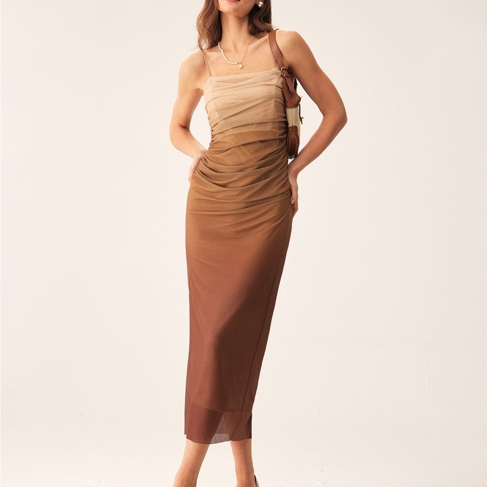 Elegant Ombre Brown Maxi Dress - Picture 1 of 3